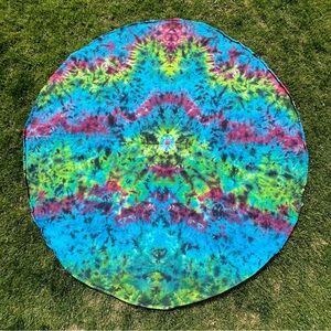 Custom 70inch diameter tie-dye round table clothe. 100% thick cotton